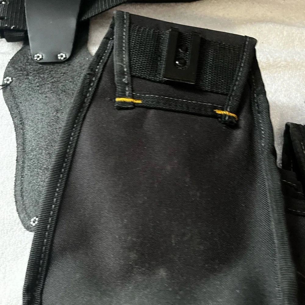 CLC Tool Works & Klein 5 Pc Belt/Tool Pouches Set